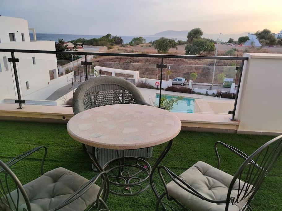 Atico Con Piscina, Golf, Vistas Al Mar Lägenhet Torre de Benagalbon Exteriör bild