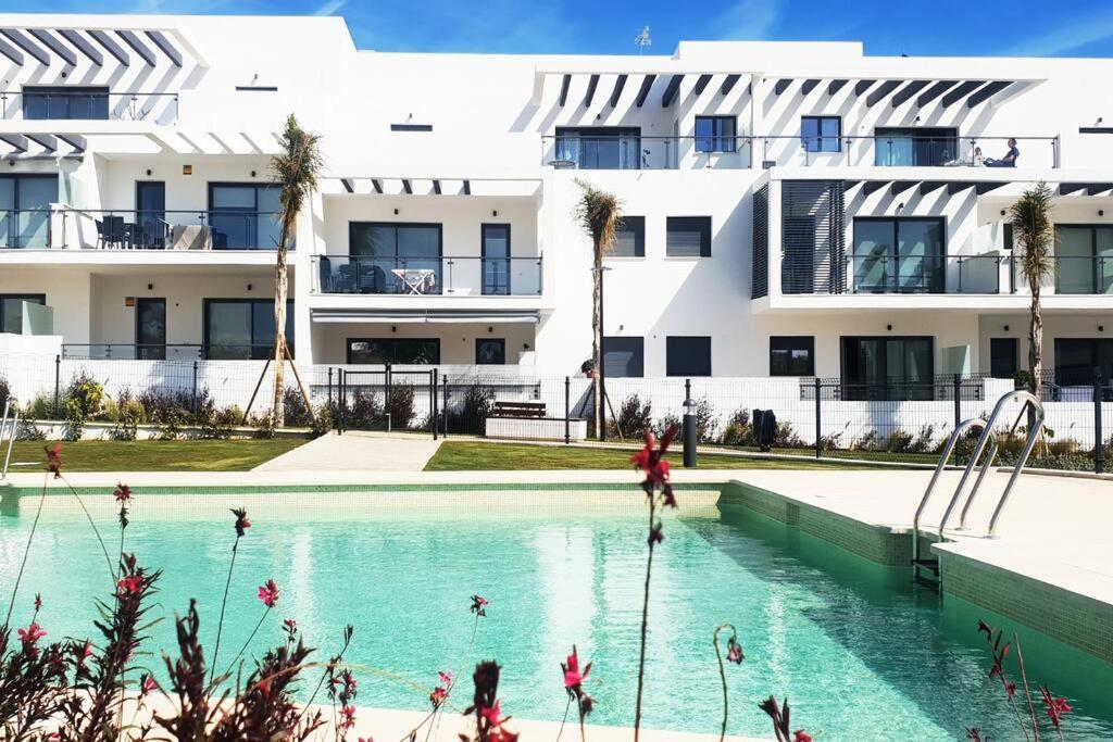 Atico Con Piscina, Golf, Vistas Al Mar Lägenhet Torre de Benagalbon Exteriör bild
