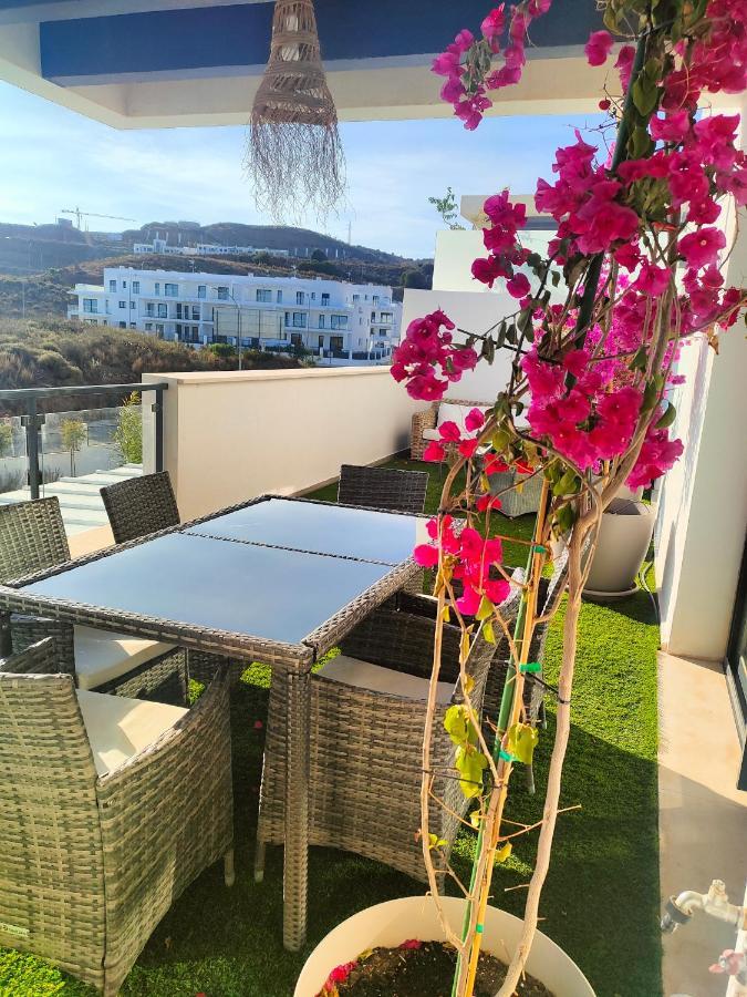 Atico Con Piscina, Golf, Vistas Al Mar Lägenhet Torre de Benagalbon Exteriör bild