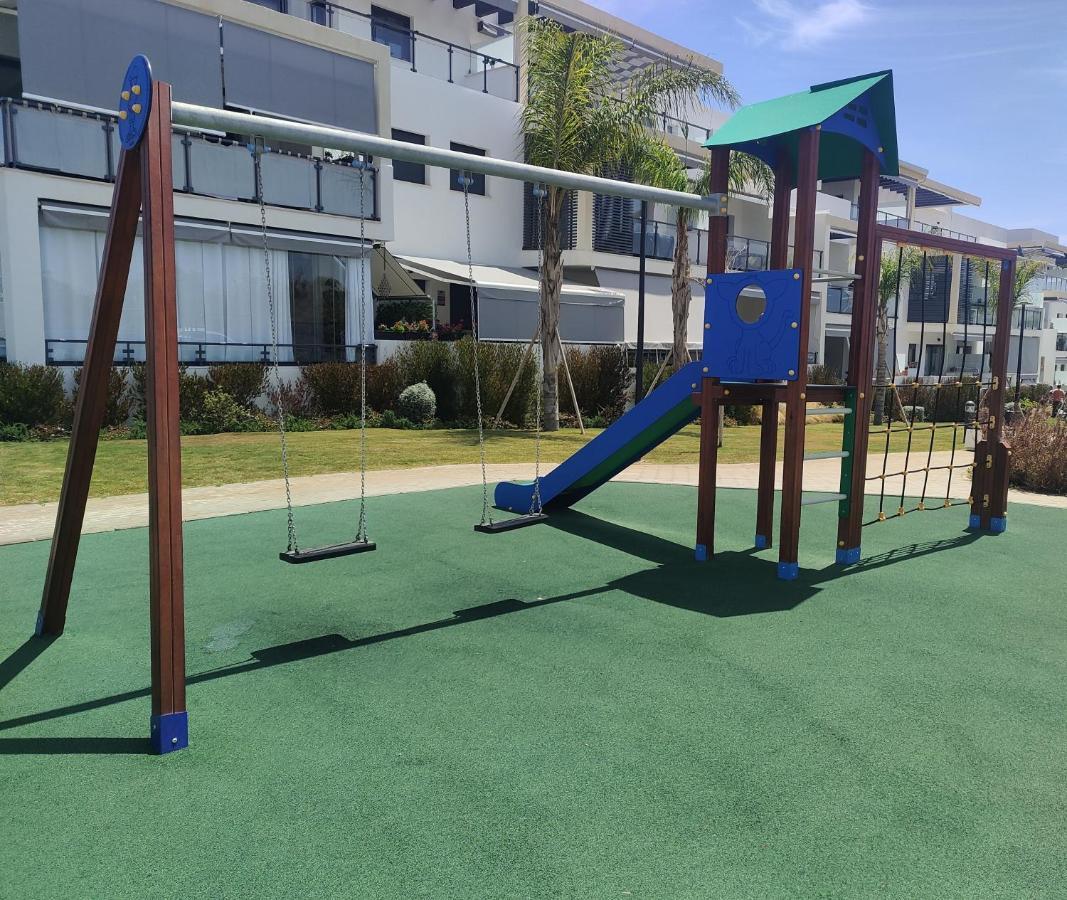 Atico Con Piscina, Golf, Vistas Al Mar Lägenhet Torre de Benagalbon Exteriör bild