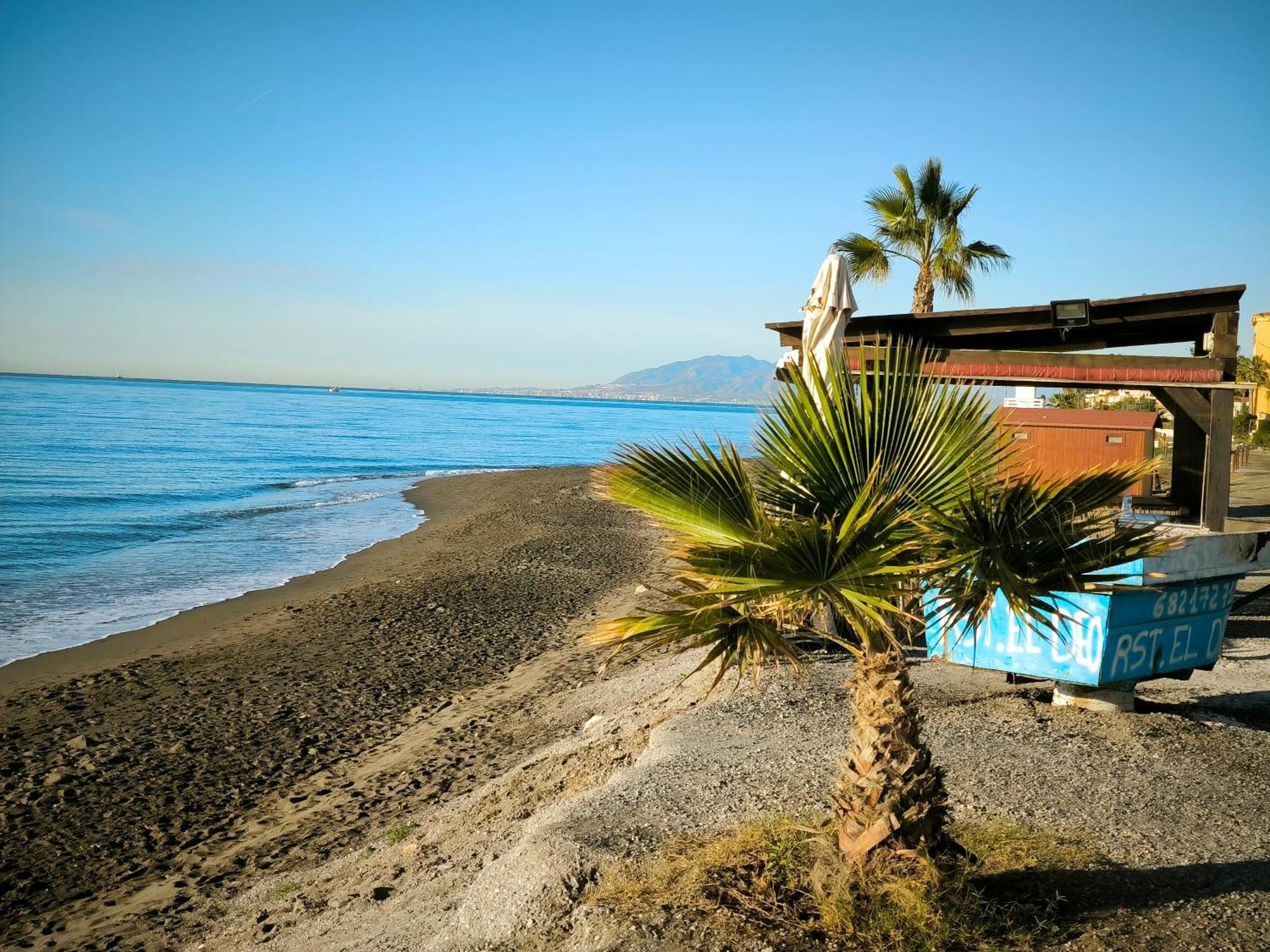 Atico Con Piscina, Golf, Vistas Al Mar Lägenhet Torre de Benagalbon Exteriör bild